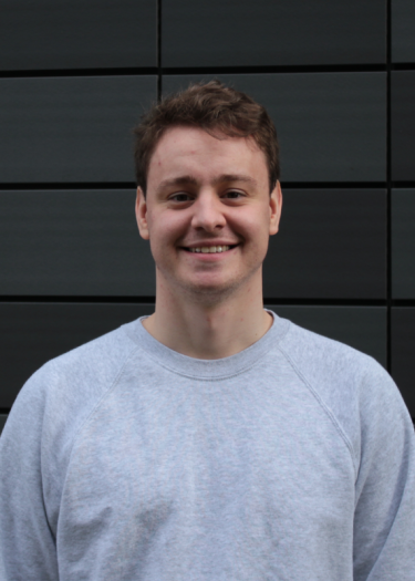 Portrait photo of Philipp